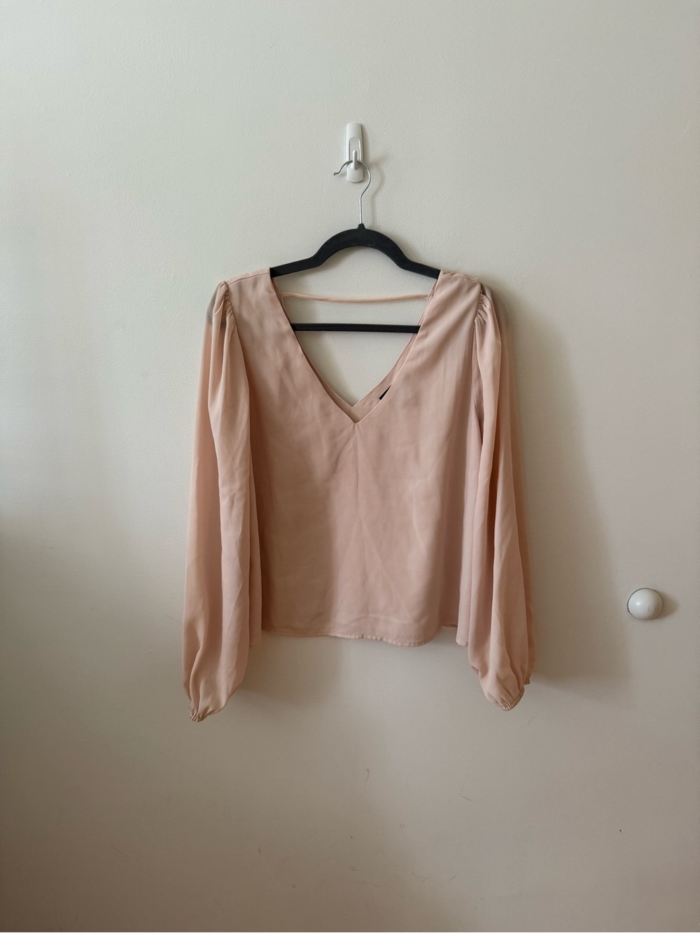 Lulus nude blouse